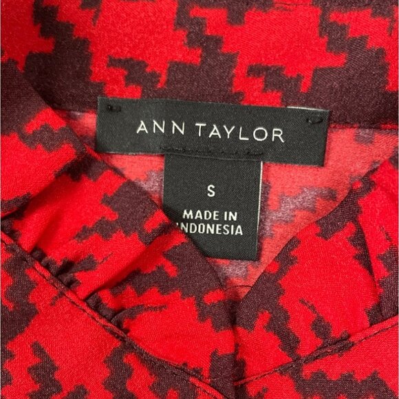Ann Taylor Red & Black Houndstooth Pearl Details Womens Button-Up Shirt Sz S - Picture 6 of 8